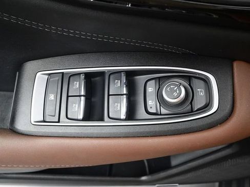 Used 2023 Subaru Outback Touring AWD/4WD image 9