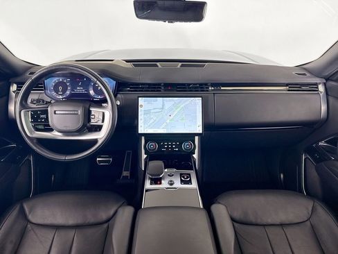 Used 2023 Land Rover Range Rover SE image 9