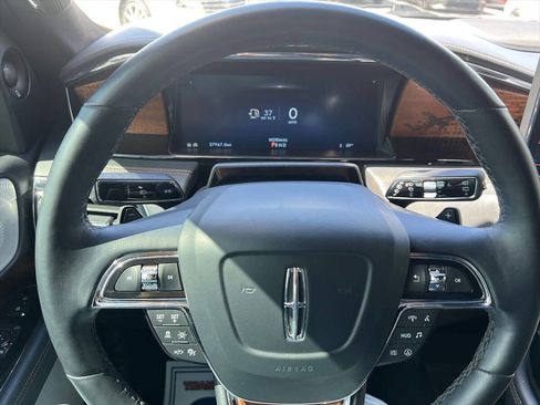 Used 2022 Lincoln Navigator Black Label image 12