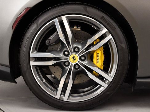 Certified 2023 Ferrari Portofino M RWD image 24