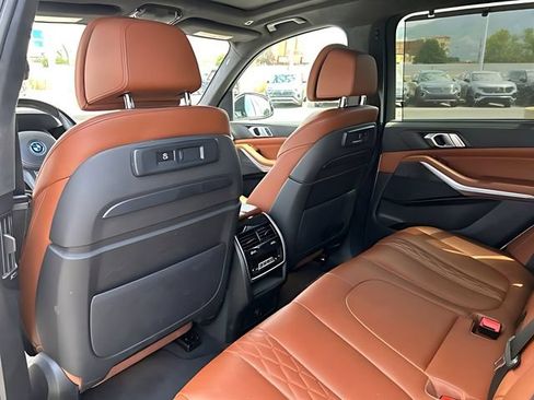 Used 2022 BMW X5 xDrive45e w/ M Sport Package AWD/4WD image 19