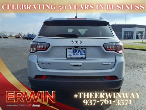 Certified 2024 Jeep Compass Latitude image 6