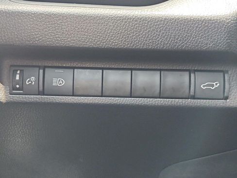 Used 2023 Toyota RAV4 XLE w/ Convenience Package FWD image 30