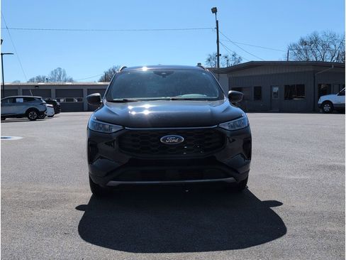 Used 2025 Ford Escape ST-Line image 8