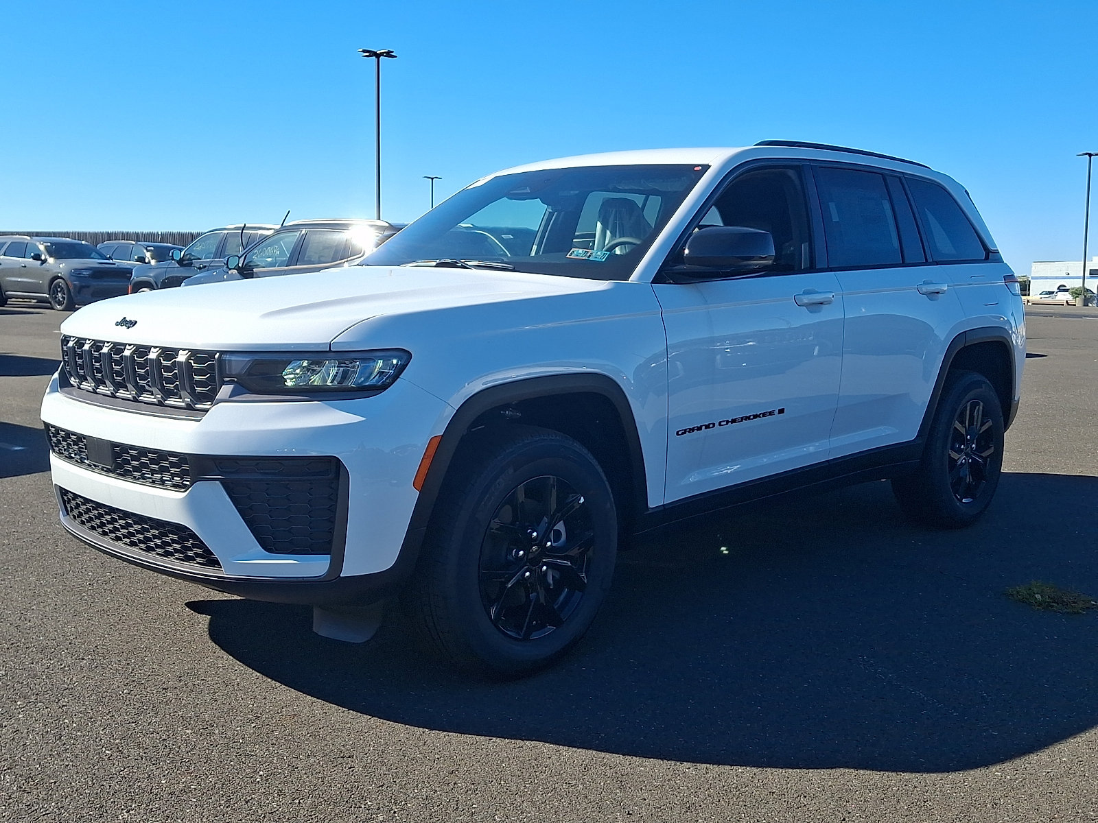 New 2026 Jeep Grand Cherokee Altitude AWD/4WD image 2