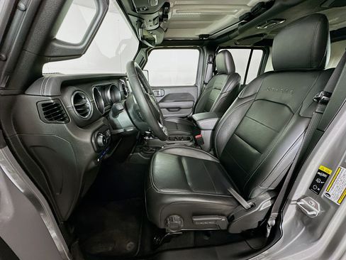 Used 2023 Jeep Wrangler Sahara w/ Cold Weather Group image 13