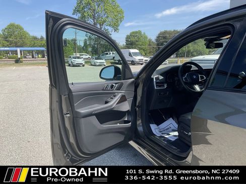 Used 2023 BMW X5 xDrive45e w/ Executive Package AWD/4WD image 9
