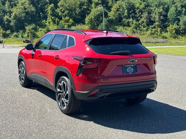 New 2026 Chevrolet Trax RS w/ Driver Confidence Package FWD image 5