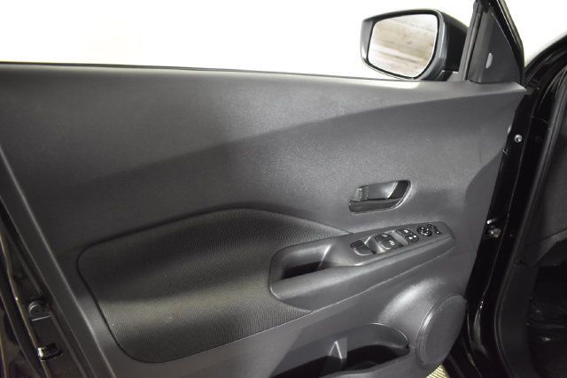 Used 2024 Nissan Kicks S FWD image 7