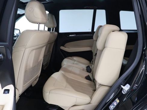 Used 2017 Mercedes-Benz GLS 450 4MATIC image 30