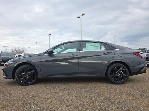 New 2026 Hyundai Elantra SEL Sport Premium FWD image 13