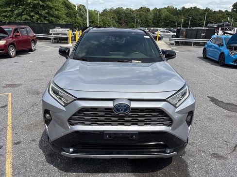 Used 2019 Toyota RAV4 XSE w/ XSE Weather Package AWD/4WD image 10