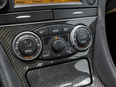 Used 2011 Mercedes-Benz SL 65 AMG image 26