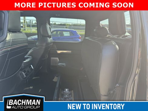 Used 2022 Ford F150 Raptor w/ Raptor 37 Performance Package AWD/4WD image 8