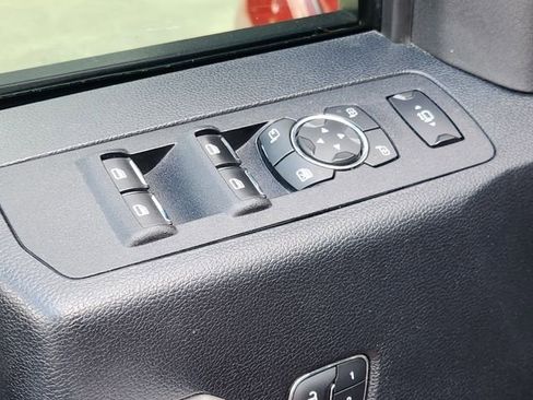 Used 2019 Ford F250 Lariat w/ Lariat Value Package AWD/4WD image 22