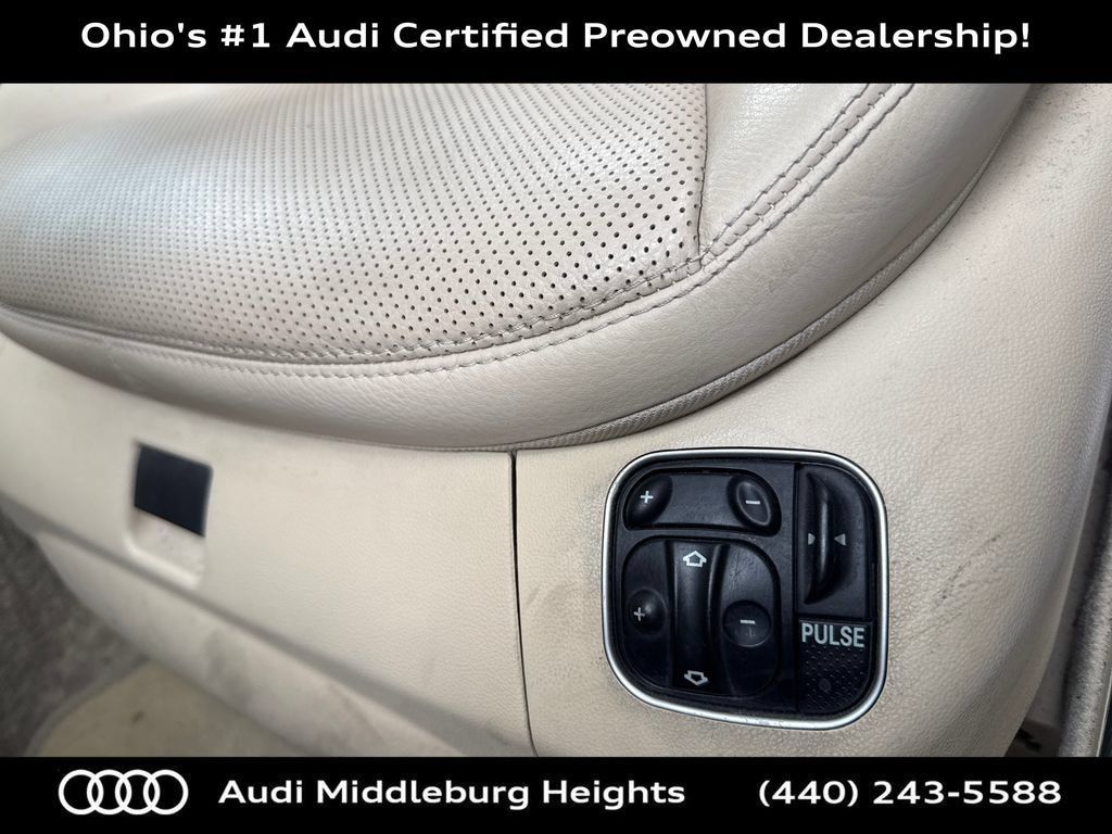 Used 2007 Mercedes-Benz SL 550 image 11