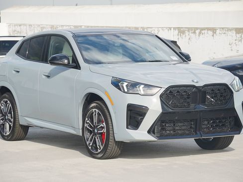 New 2026 BMW X2 xDrive28i w/ Technology Package image 3