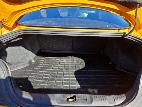 Used 2018 Ford Mustang Premium image 21