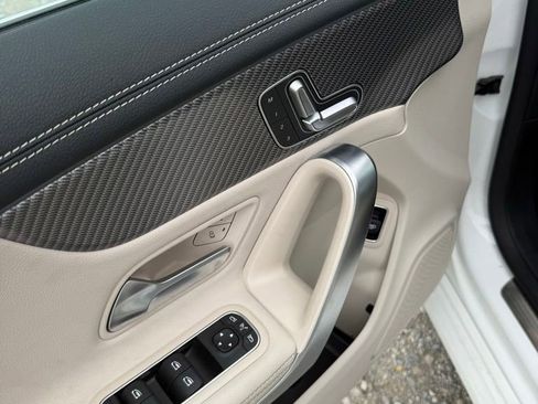 Used 2025 Mercedes-Benz CLA 250 4MATIC image 25