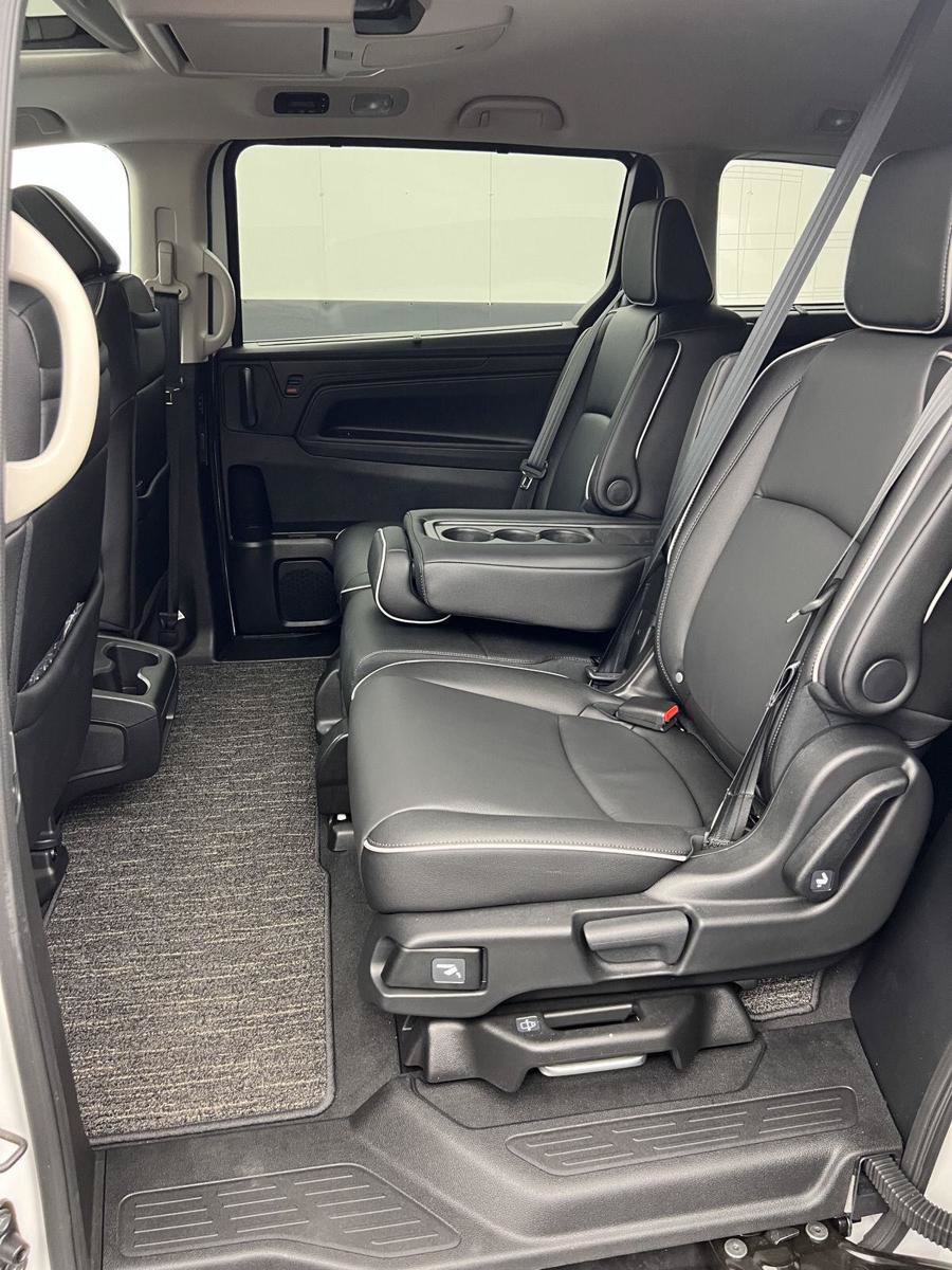 Certified 2026 Honda Odyssey Touring image 32