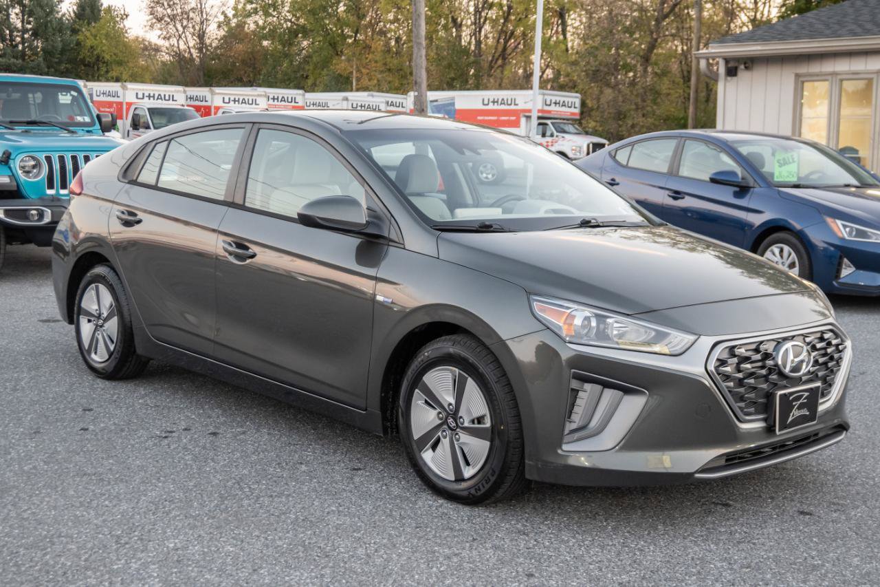 Used 2020 Hyundai Ioniq Blue FWD image 4