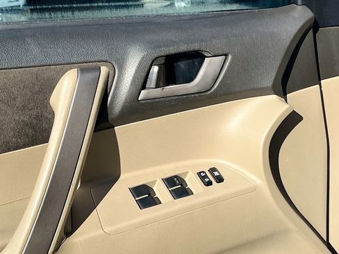 Used 2009 Toyota Highlander Sport image 16