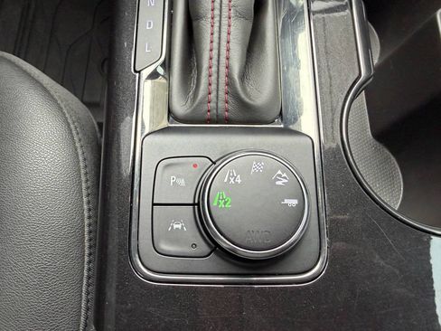 Used 2022 Chevrolet Blazer RS AWD/4WD image 31