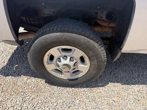 Used 2016 Chevrolet Silverado 2500 LT AWD/4WD image 35