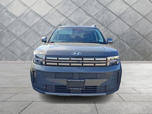 Used 2025 Hyundai Santa Fe SEL image 2