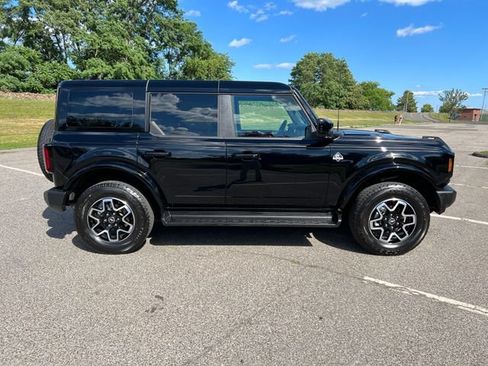 Used 2025 Ford Bronco Outer Banks AWD/4WD image 12