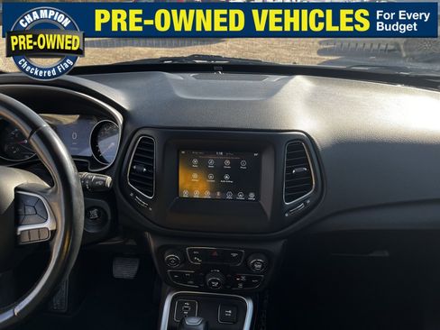 Used 2018 Jeep Compass Latitude w/ Popular Equipment Group image 28