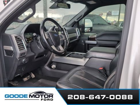 Used 2017 Ford F250 Platinum w/ Platinum Ultimate Package image 9