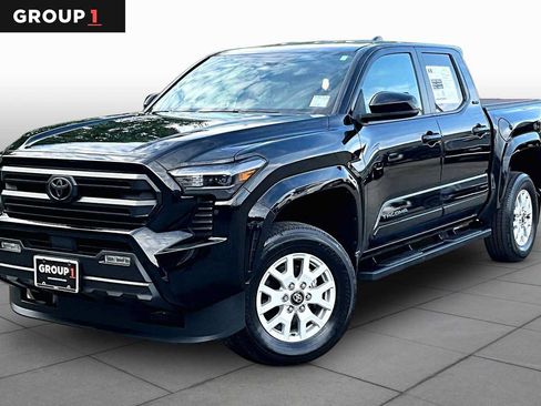 Certified 2024 Toyota Tacoma SR5 AWD/4WD image 1