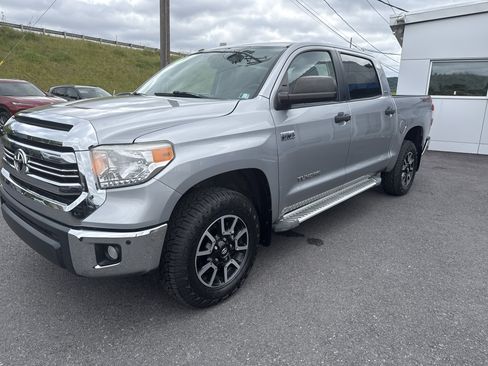 Used 2016 Toyota Tundra SR5 w/ TRD Off Road Package AWD/4WD image 7