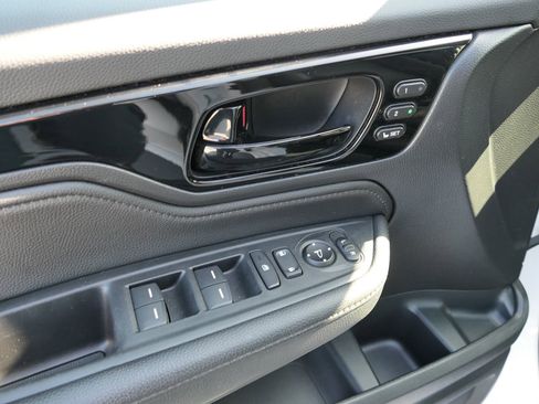 Used 2024 Honda Odyssey Touring image 11