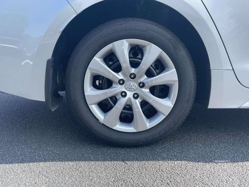 Used 2026 Toyota Corolla LE FWD image 8