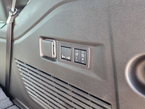 New 2026 GMC Yukon Elevation image 51