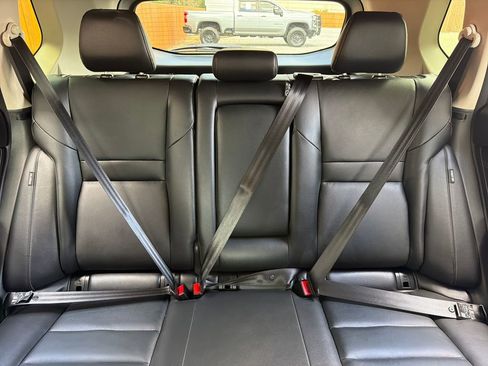 Used 2025 Nissan Rogue SL w/ Tech Package image 29