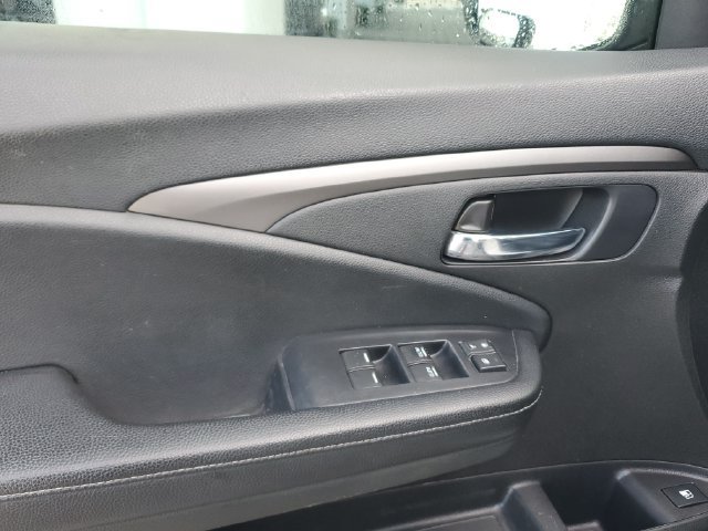 Used 2019 Honda Ridgeline RTL image 18