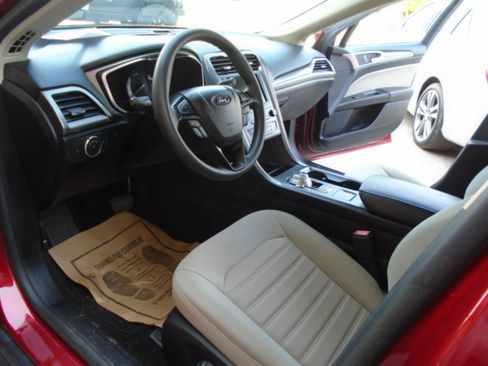 Used 2020 Ford Fusion S image 14