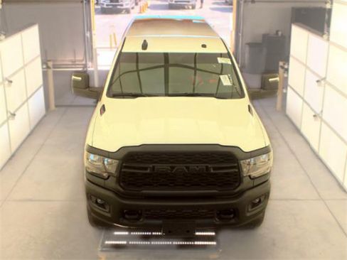 Used 2024 RAM 2500 Tradesman AWD/4WD image 2