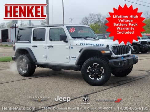 Used 2025 Jeep Wrangler Unlimited Rubicon 4xe w/ Convenience Group AWD/4WD image 1