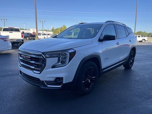 Used 2022 GMC Terrain AT4 image 1