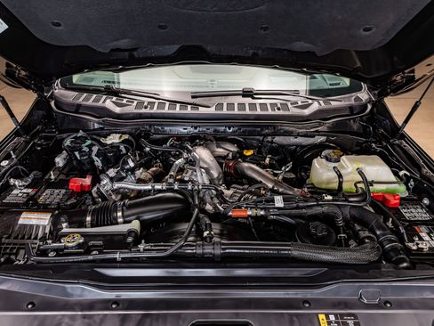 Used 2026 Ford F250 Platinum w/ Platinum Plus Package image 31