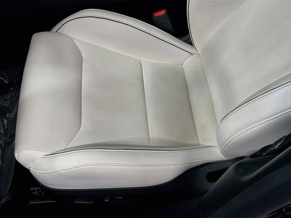Used 2026 Tesla Model 3 Performance AWD/4WD image 18