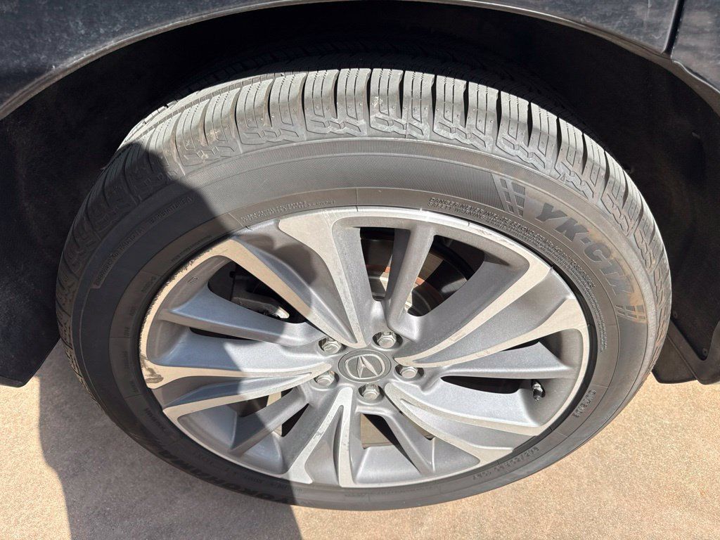 Used 2017 Acura MDX w/ Technology Package FWD image 36
