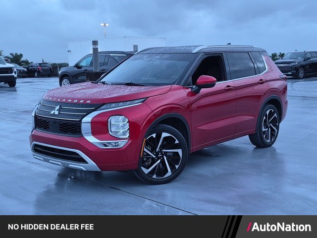 Used 2024 Mitsubishi Outlander SEL Black Edition FWD image 1