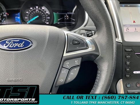 Used 2017 Ford Edge Titanium w/ Equipment Group 301A image 18