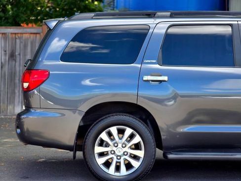 Used 2011 Toyota Sequoia Limited AWD/4WD image 11