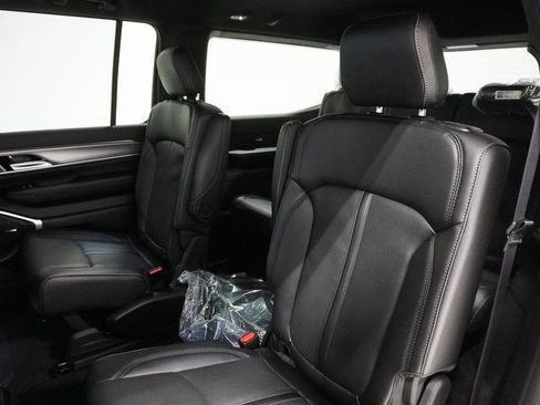 New 2026 Jeep Grand Wagoneer image 14